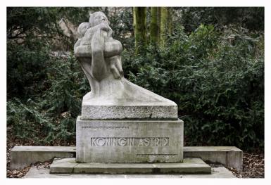 George Minne, Monument voor Koningin Astrid, Stadspark Antwerpen